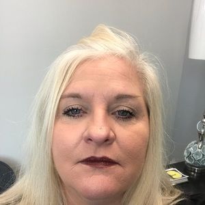 Meet your Posher, Connie